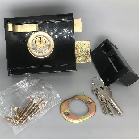 厂家直供巴西墨西哥外装门锁机械门锁锌合金锁头学校门锁插芯锁